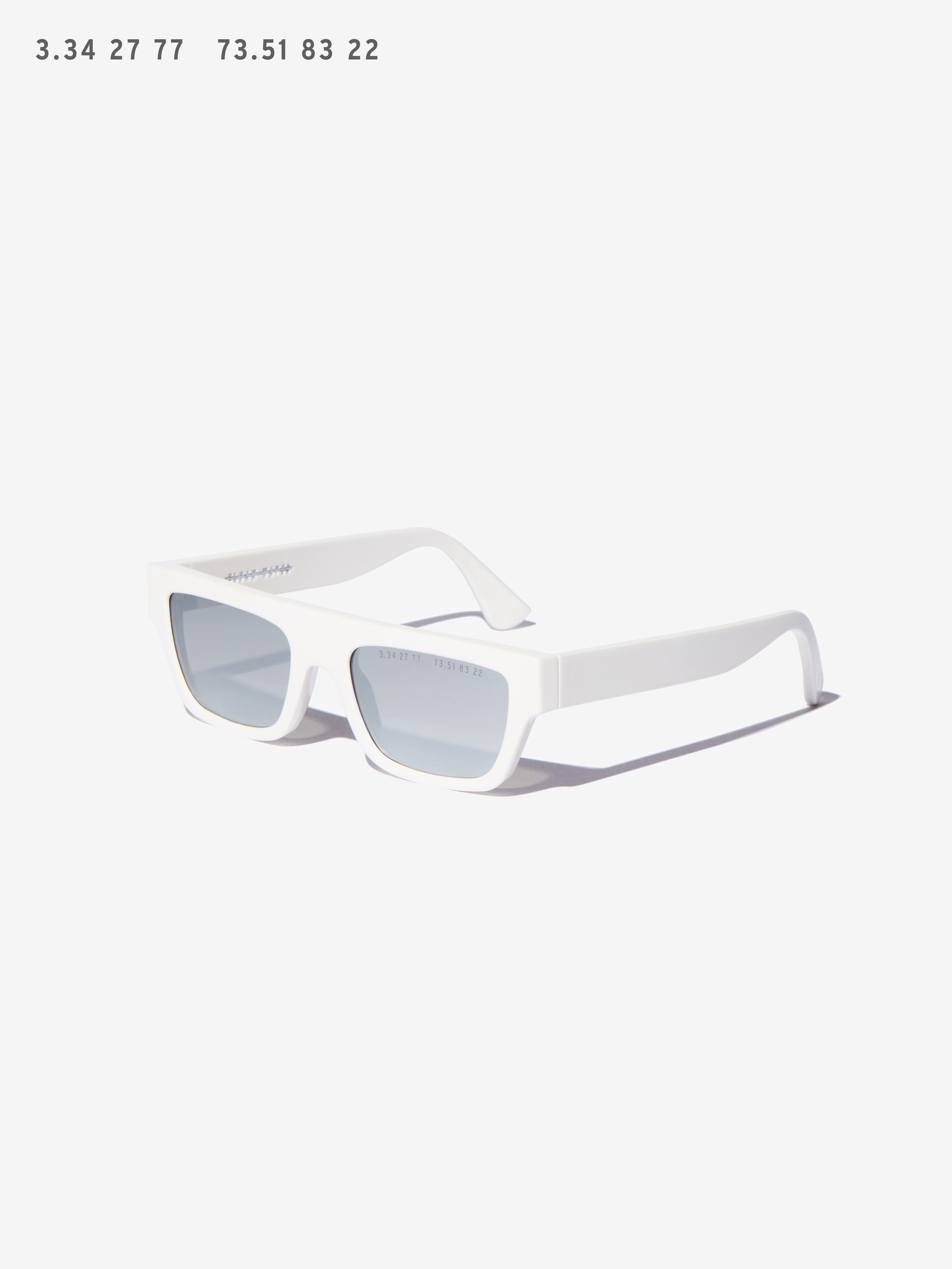 TYPE 01 LOW WHITE FLAG